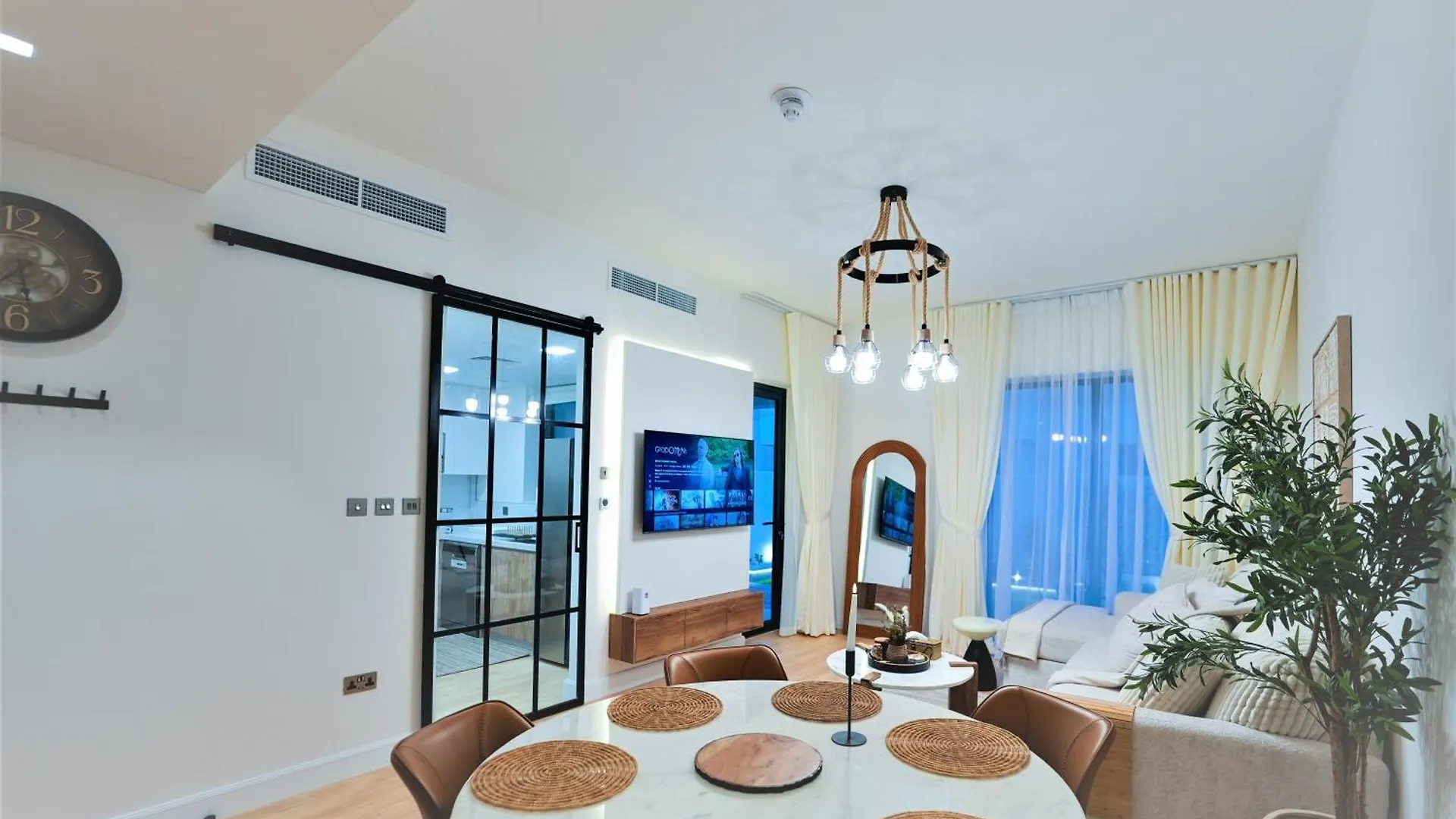 Luxury Modern Villa Noya Yas Island 5-Star Stay Abu Dhabi Feriehus